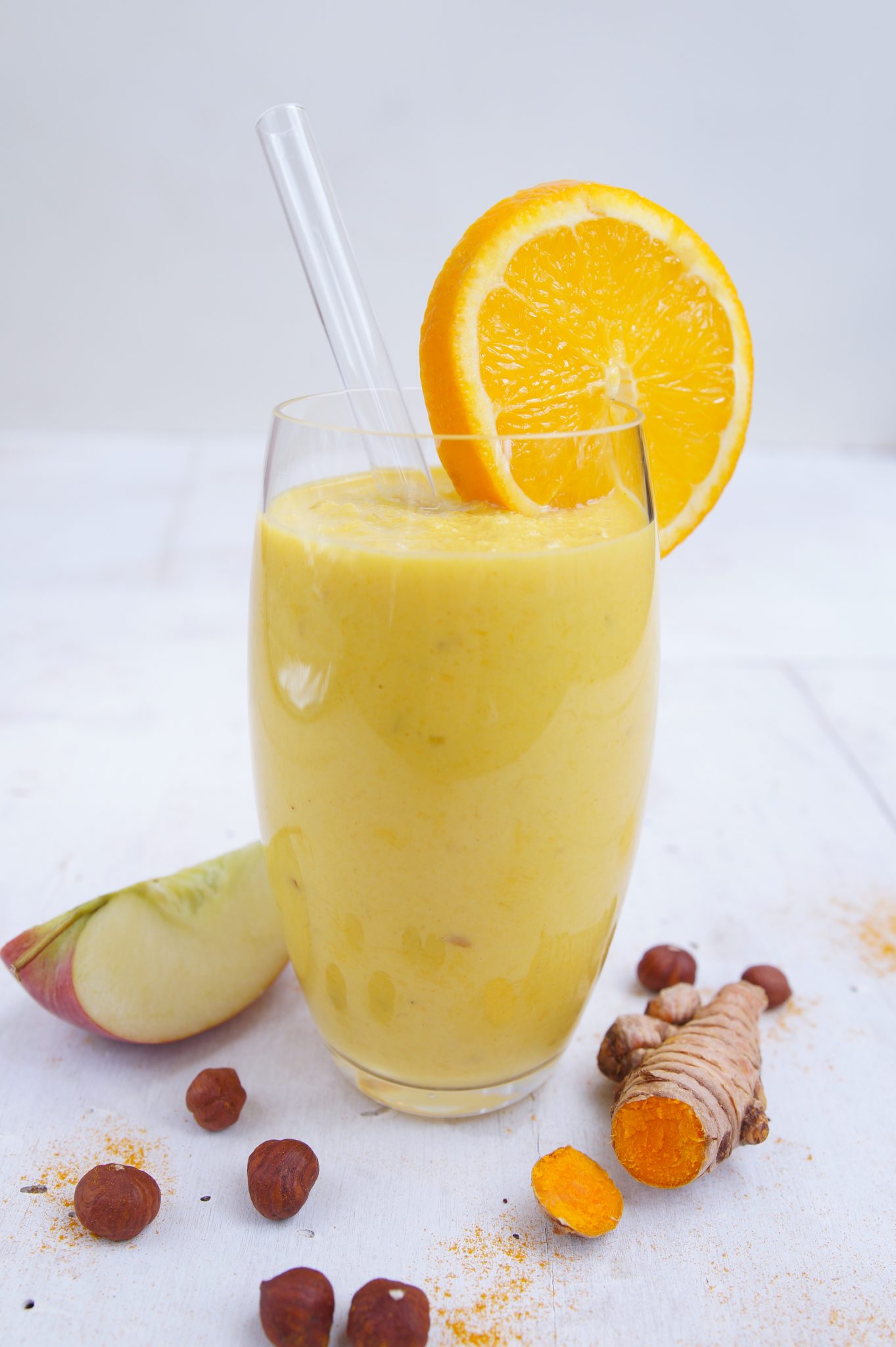 Power-Drink mit Kurkuma, Apfel und Orange - Dagmar von Cramm