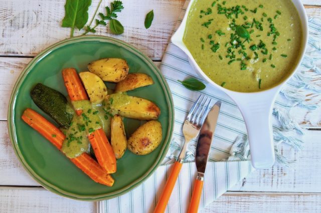 Kräutersoße auf Brotbasis - Dagmar von Cramm