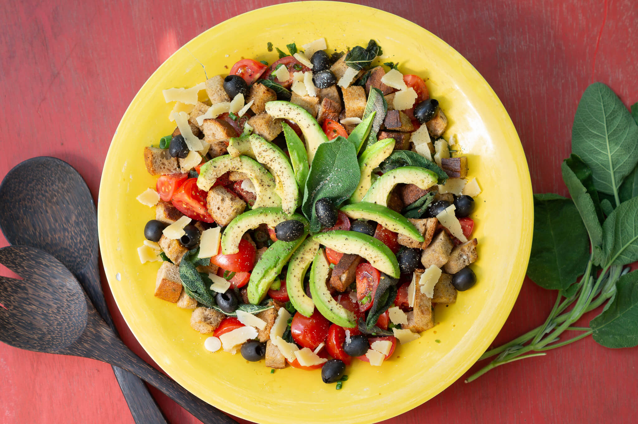 Mediterraner Salbei-Brotsalat - Dagmar von Cramm